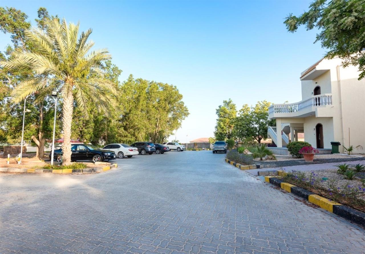 Barracuda Resort 3*