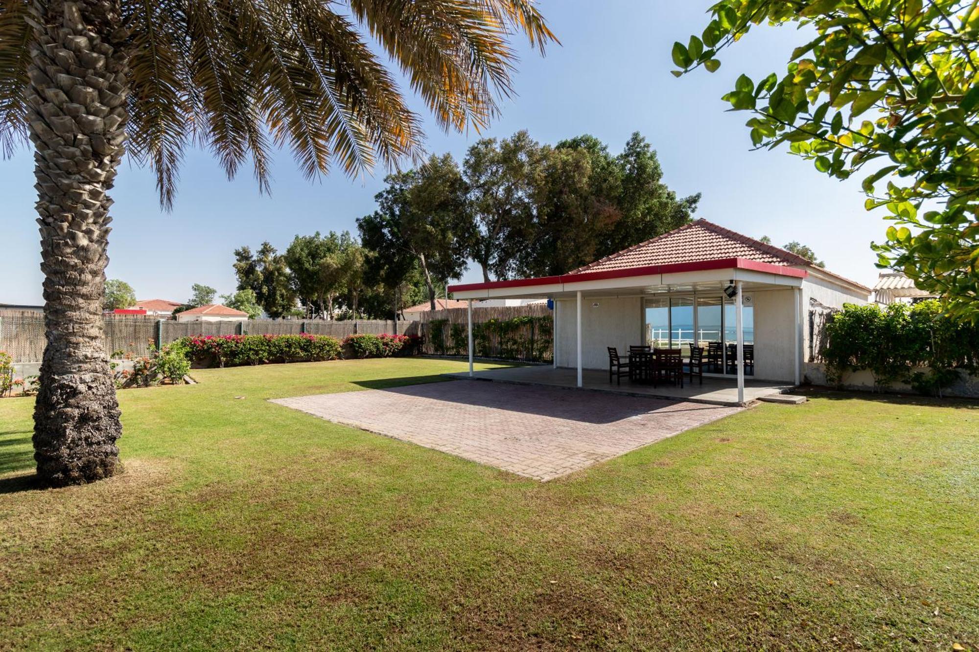 Barracuda Resort